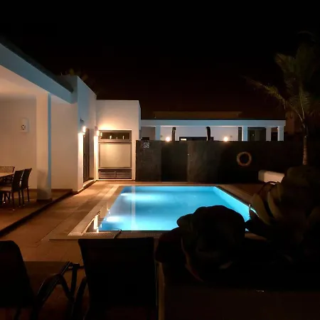 Villas Mamma Mia In Playa Blaca Lanzarote Luxes Βίλα Πλάγια Μπλάνκα